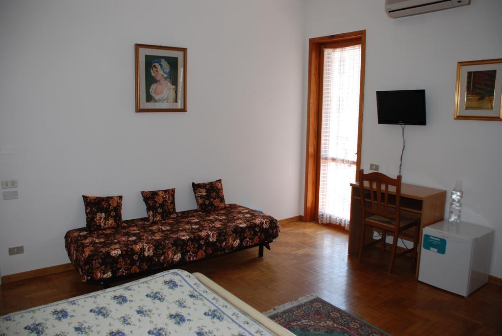 B&B Al Giardino Lecce Phòng bức ảnh